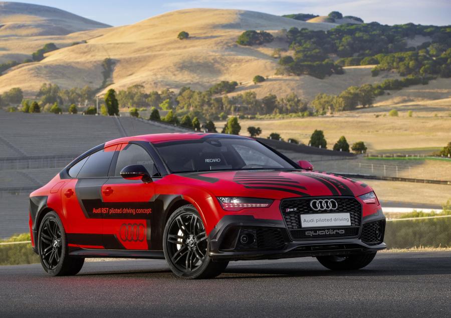  Audi RS7 Sportback Piloted Driving Concept 2015 года  (фото 1 из 8)